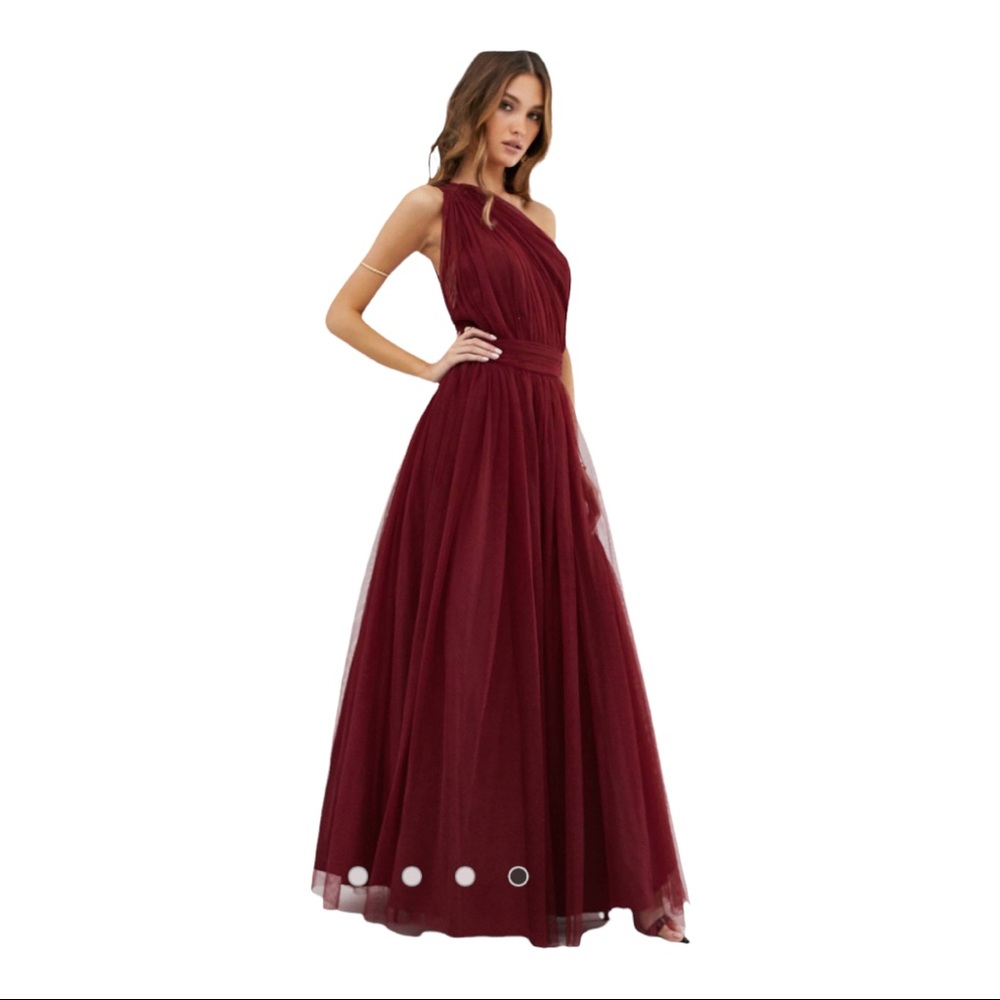 One shoulder Tulle Gown